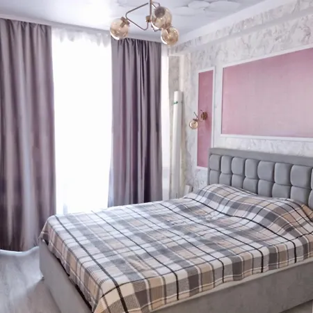 Central Apartment *