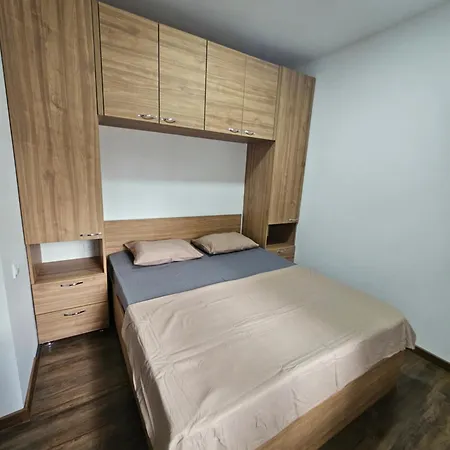 Central Apartment *